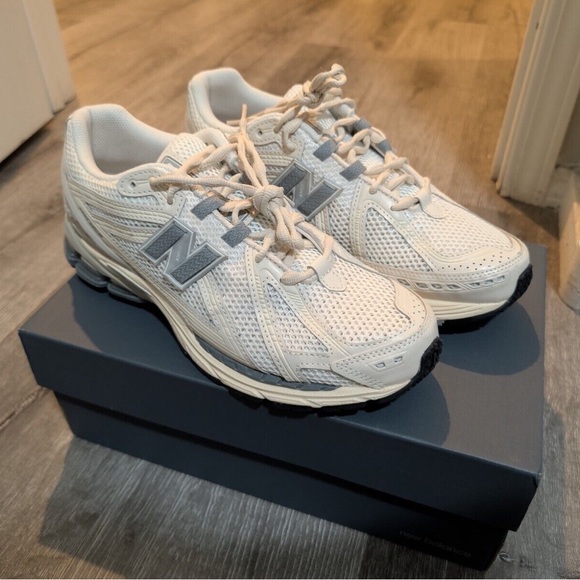 New Balance 1906 Casual Fashion Sneakers
